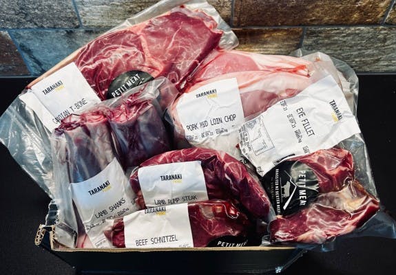 Trust the Butcher: 2.5kg Beef, Pork & Lamb Mixed Box